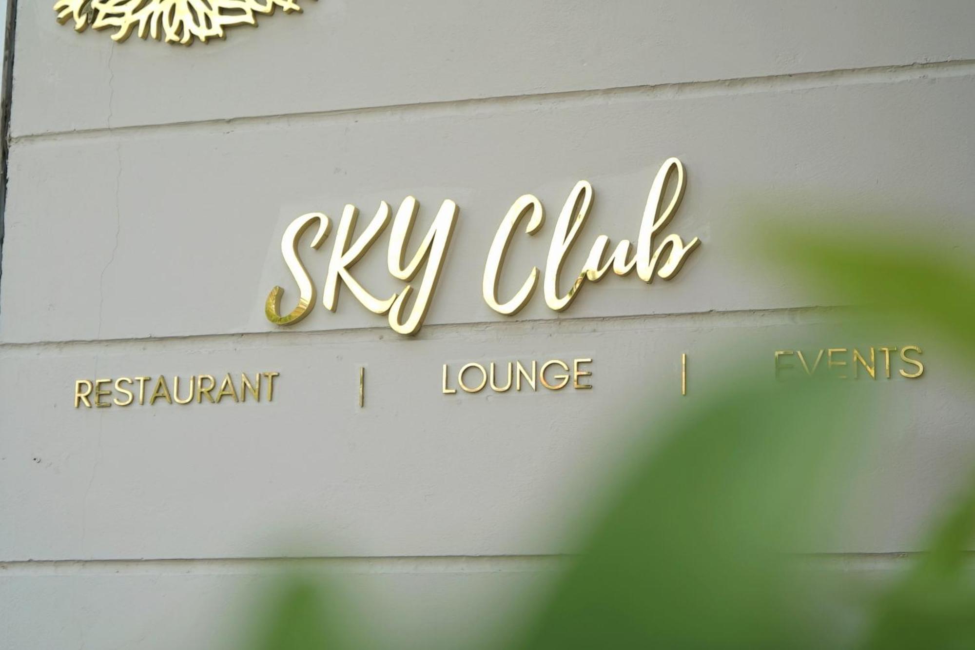 Rhythm Gurugram Hotel & Suites, Sohna Road غورغاون المظهر الخارجي الصورة